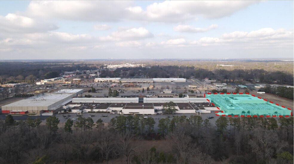 More Photos Of 1300 Southland Mall, Memphis Freestanding For Sale