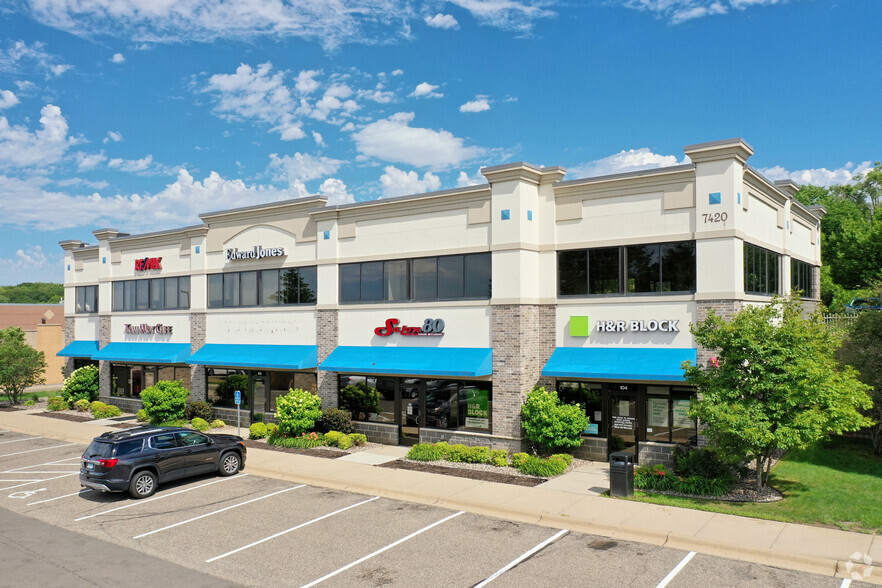 Primary Photo Of 7420 S 80th St, Cottage Grove Storefront Retail Office For Lease