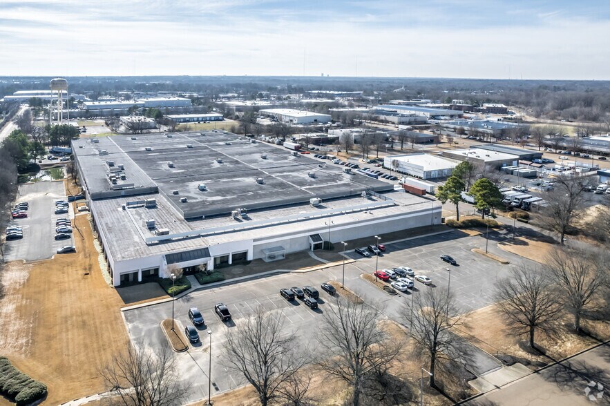 More Photos Of 3131 Appling Rd, Memphis Warehouse For Lease