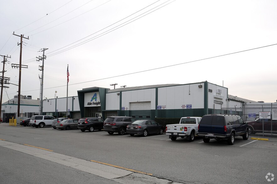 More Photos Of 5340 W 104th St, Los Angeles Refrigeration Cold Storage For Sale