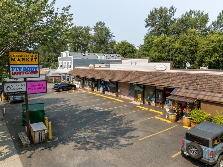 Primary Photo Of 8030 Railroad Ave SE, Snoqualmie Supermarket For Sale