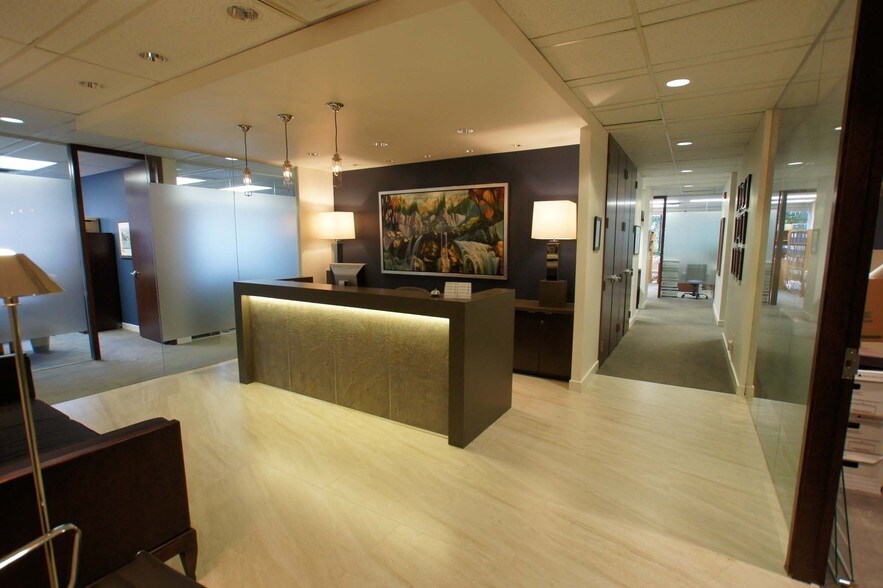 More Photos Of 602 12th Ave SW, Calgary Office For Lease