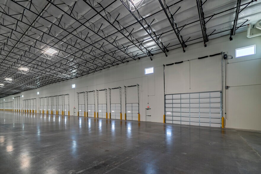 More Photos Of 4465 E Nunneley Rd, Gilbert Warehouse For Lease