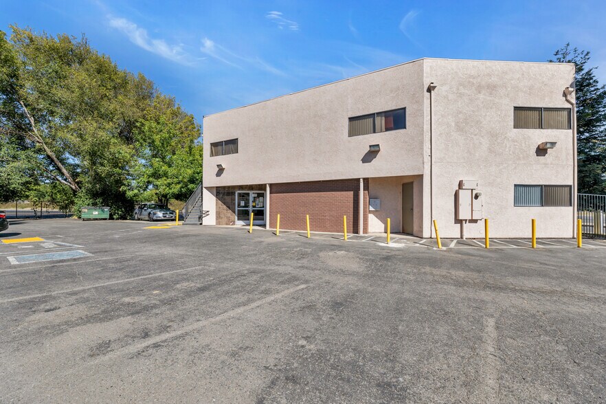 More Photos Of 515 Michigan Blvd, West Sacramento Medical For Sale