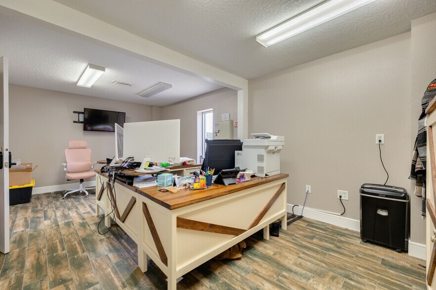 More Photos Of 9914 State Road 52, Hudson Warehouse For Sale