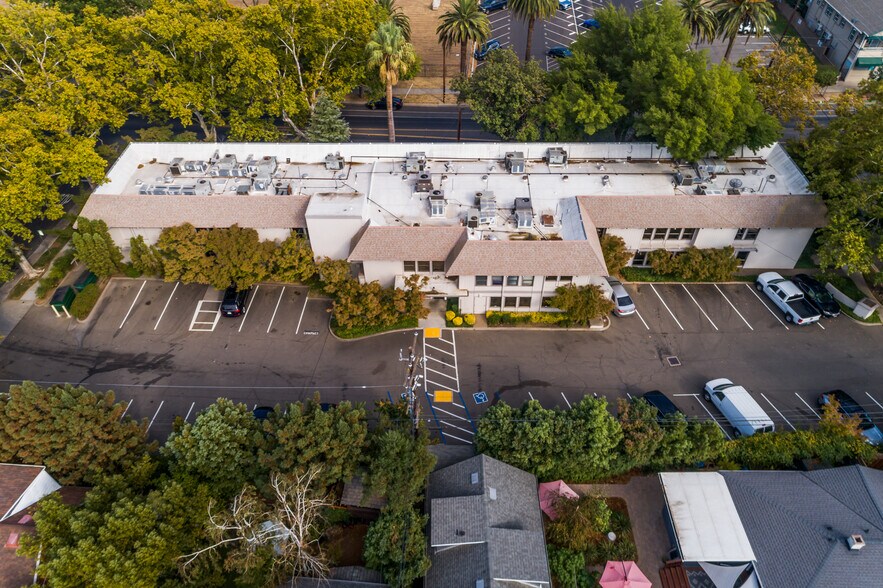 More Photos Of 2650 21st St, Sacramento Medical For Lease