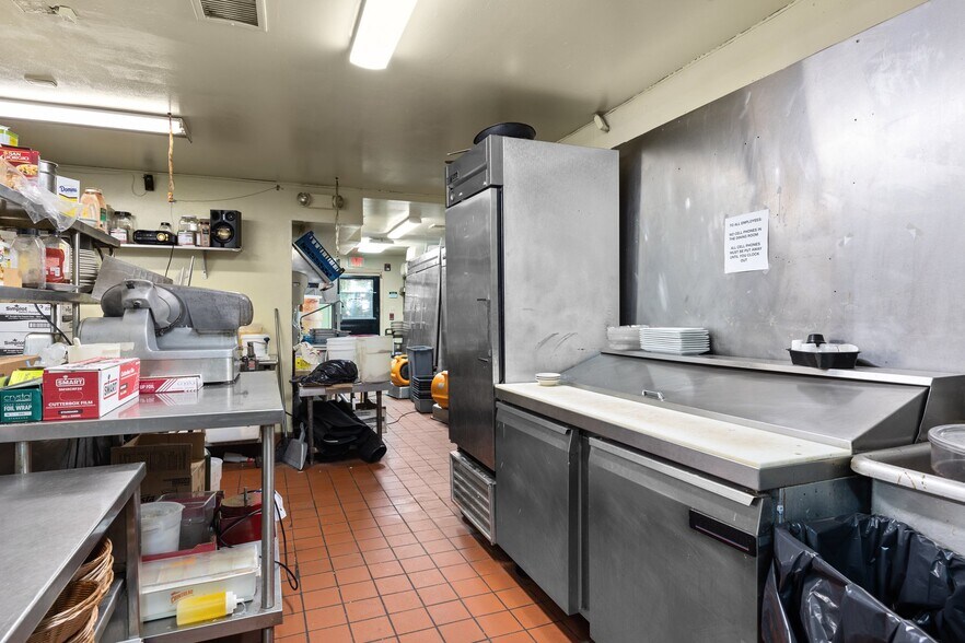 More Photos Of 100 W Maple Ave, Langhorne Restaurant For Sale