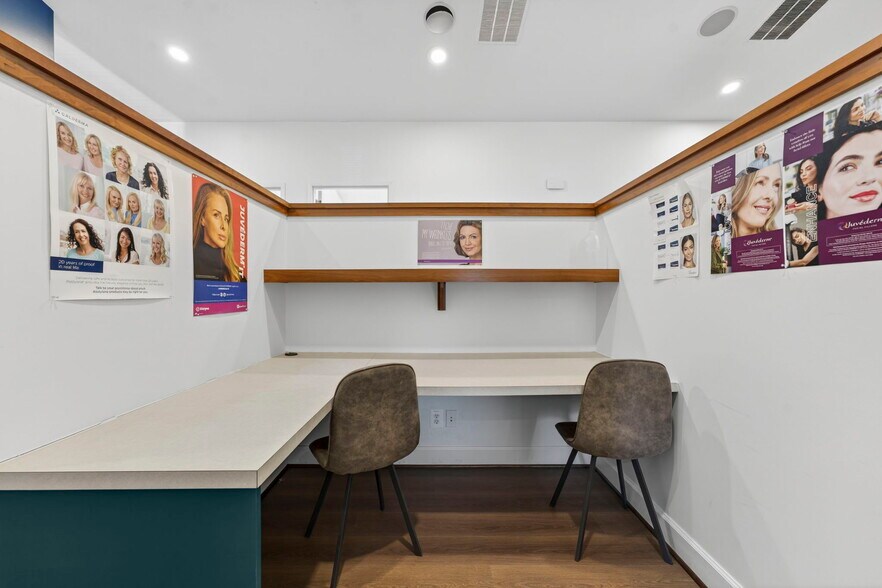 More Photos Of 10130-10134 Colvin Run Rd, Great Falls Medical For Lease