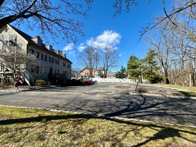 More Photos Of 1298-1300 Hope Bridgeville Rd, Hope Office For Lease