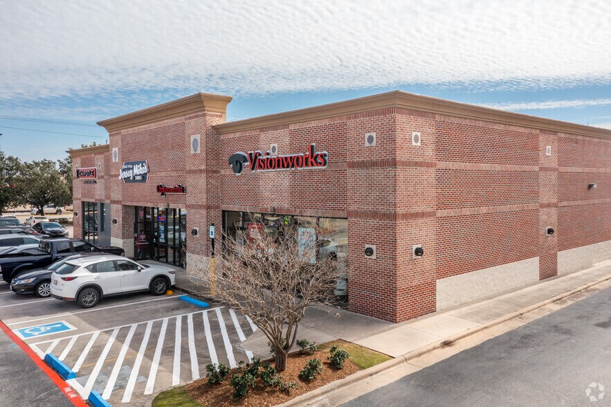 More Photos Of 6501-6887 Highway 6 N, Houston Unknown For Lease