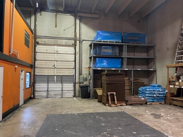 More Photos Of 7051 SW 21st Pl, Fort Lauderdale Warehouse For Sale