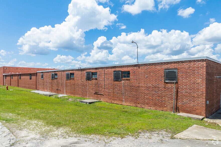 More Photos Of 3150 Charleston Hwy, West Columbia Warehouse For Lease