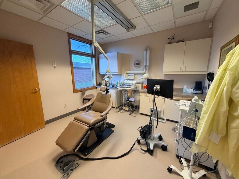 More Photos Of 50 27th St W, Billings Office For Lease