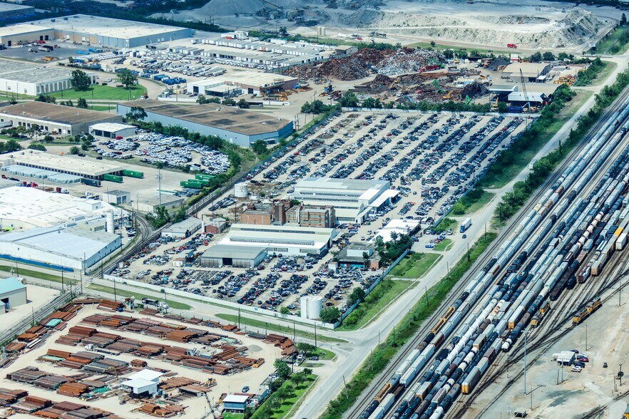 More Photos Of 6621 Liberty Rd, Houston Manufacturing For Sale