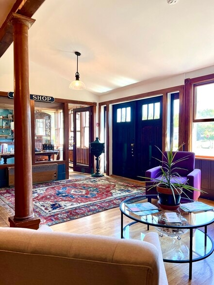 More Photos Of 3063 Bristol Rd, New Harbor Hospitality For Sale