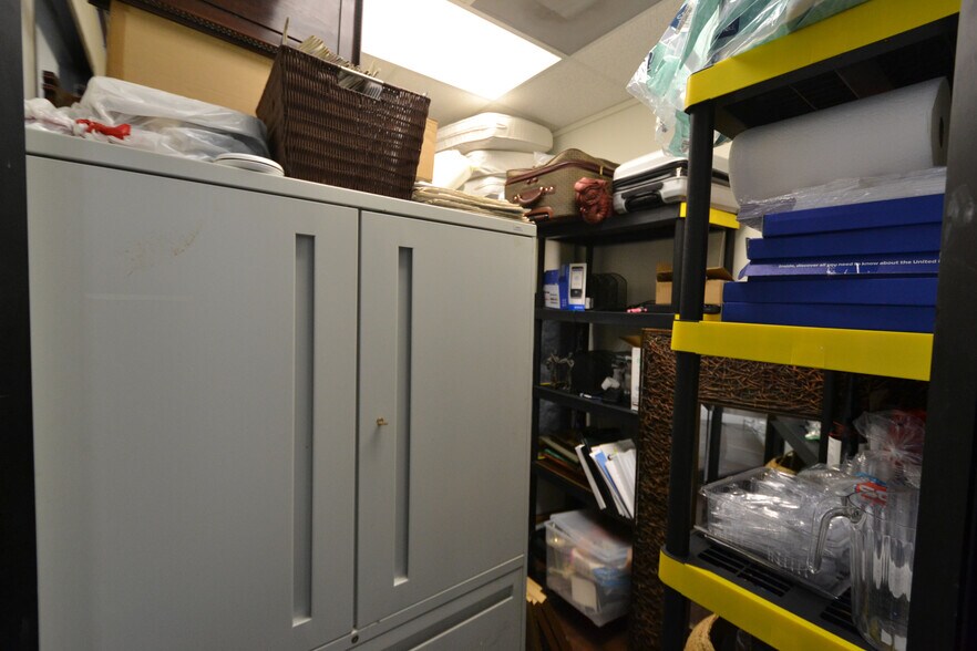 More Photos Of 7374 SW 93rd Ave, Miami Office For Sale