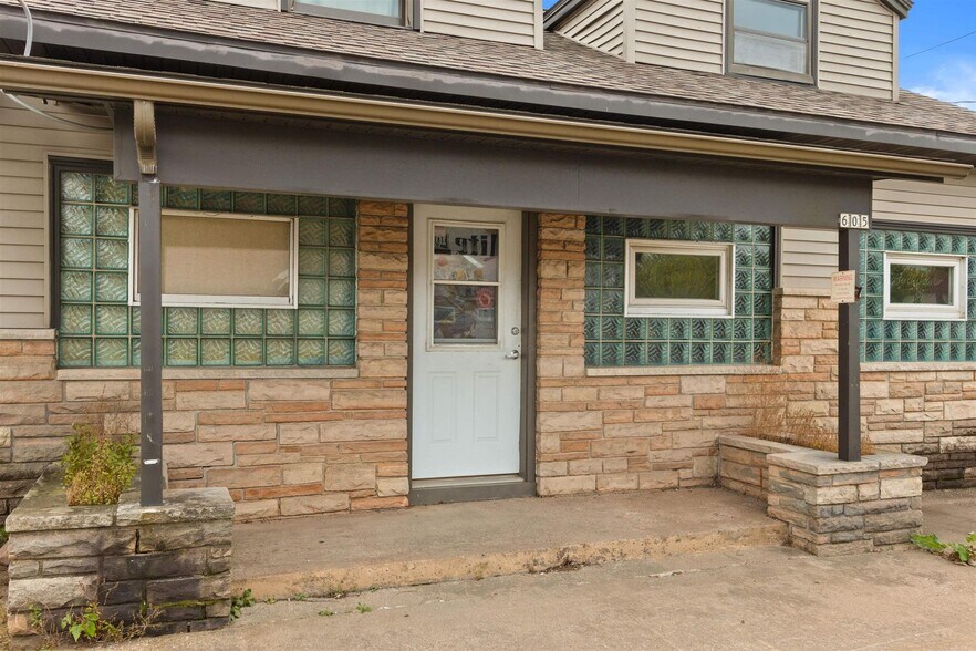 More Photos Of 6805 State Highway 66, Custer Restaurant For Sale