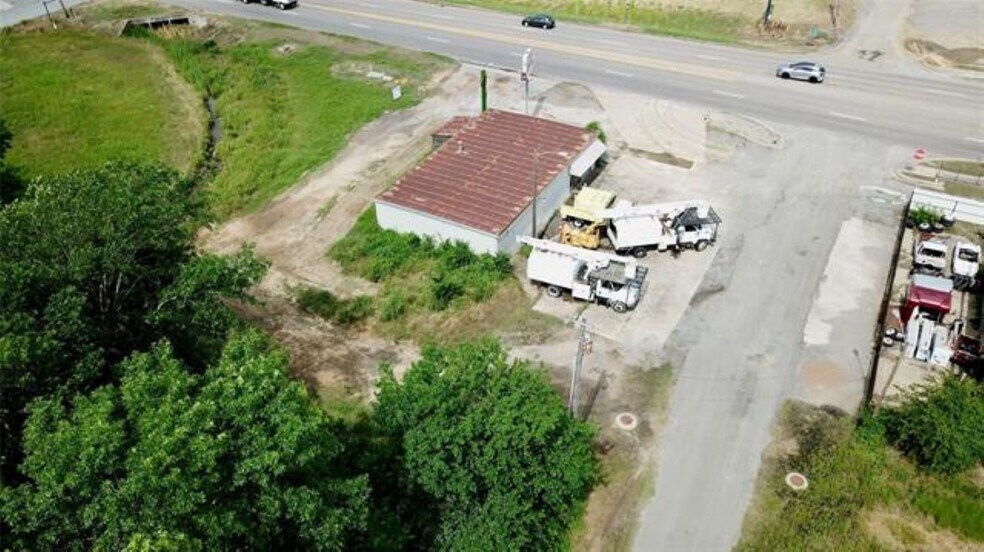 More Photos Of 909 S Garfield Ave, Kiowa Convenience Store For Sale