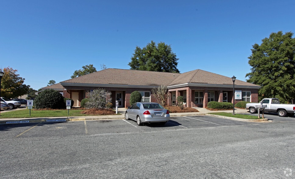 Primary Photo Of 701 E Roosevelt Blvd, Monroe Medical For Lease