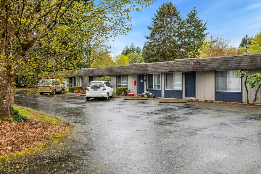 More Photos Of 1213 Cora St SE, Lacey Apartments For Sale