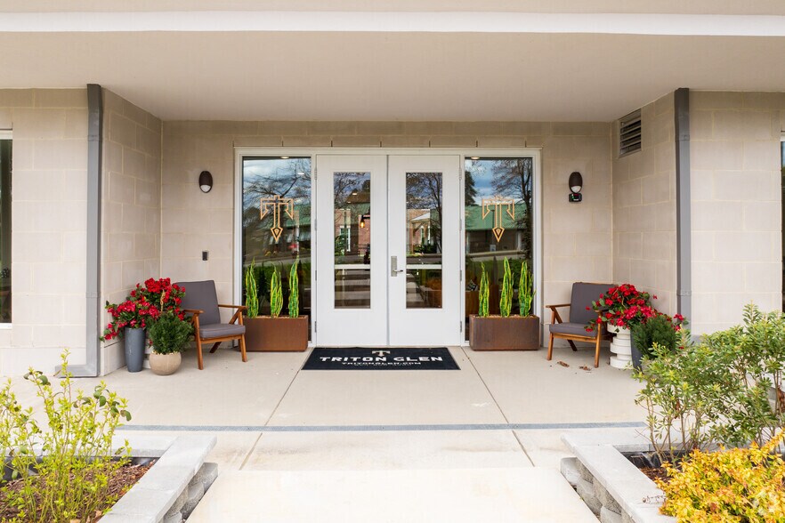 More Photos Of 10945 Nuckols Rd, Glen Allen Apartments For Sale