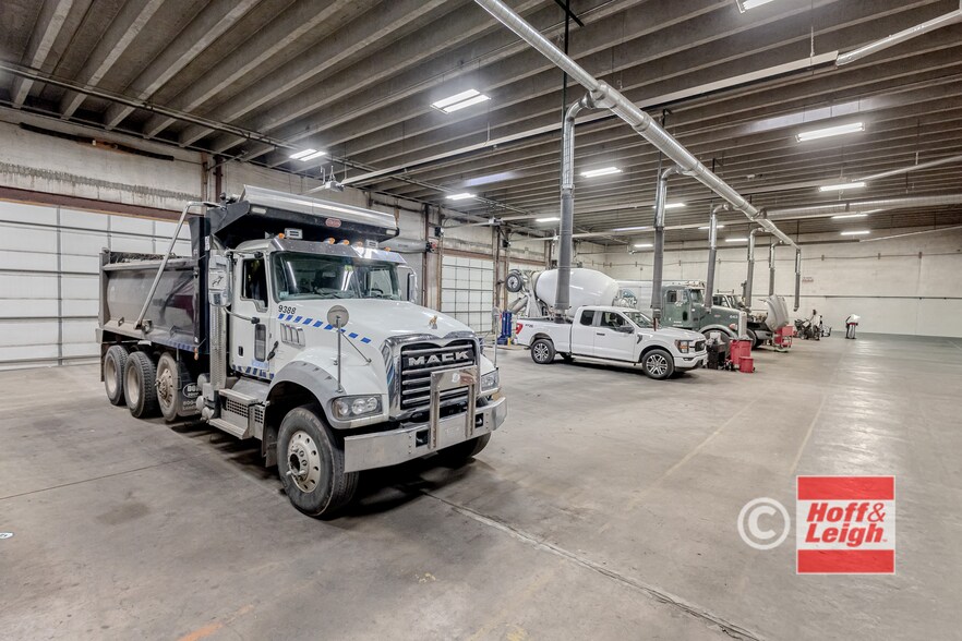 More Photos Of 4440 Mark Dabling Blvd, Colorado Springs Warehouse For Sale
