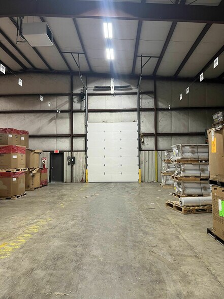 More Photos Of 400 W Wall St, Paulding Warehouse For Lease