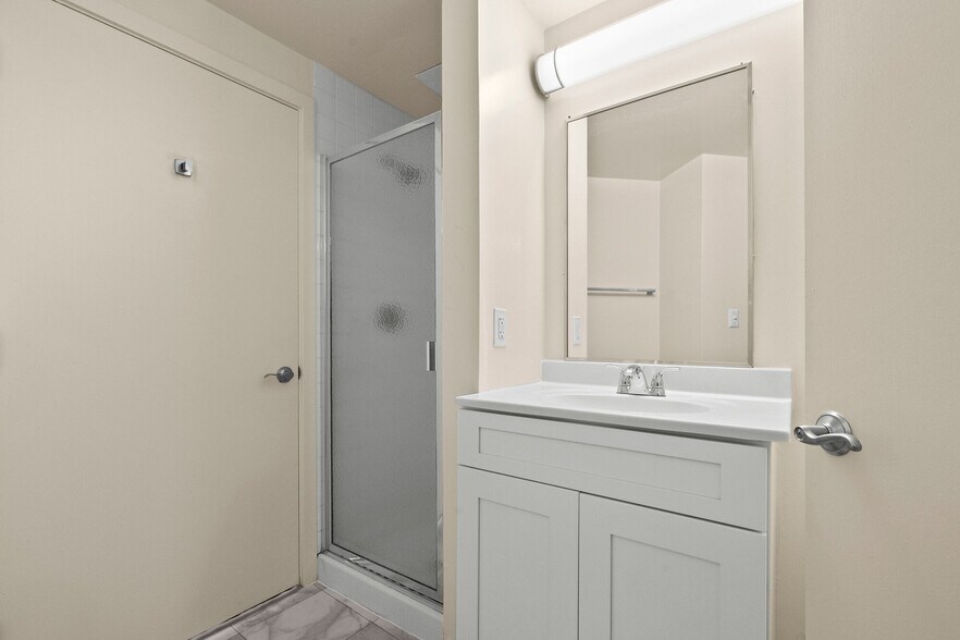 More Photos Of 1-49 N Howard St, Baltimore Unknown For Lease