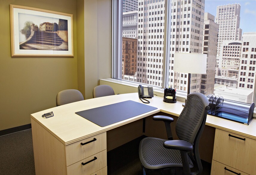 More Photos Of 100 Pine St, San Francisco Office For Lease