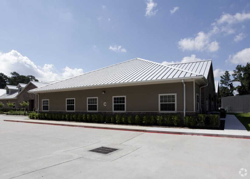 More Photos Of 431 Nursery Rd, Spring Unknown For Lease