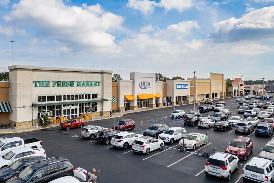 Primary Photo Of 1650-1670 Airport Blvd, Pensacola Unknown For Lease