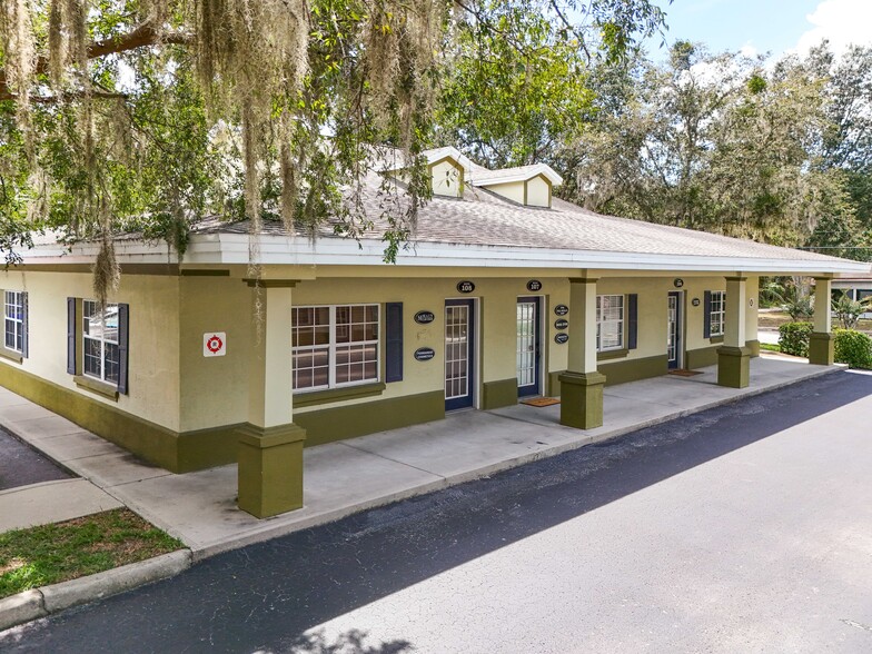 More Photos Of 1502 N Donnelly St, Mount Dora Office Residential For Lease