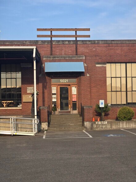 More Photos Of 5015-5025 Colorado Ave S, Seattle Warehouse For Lease