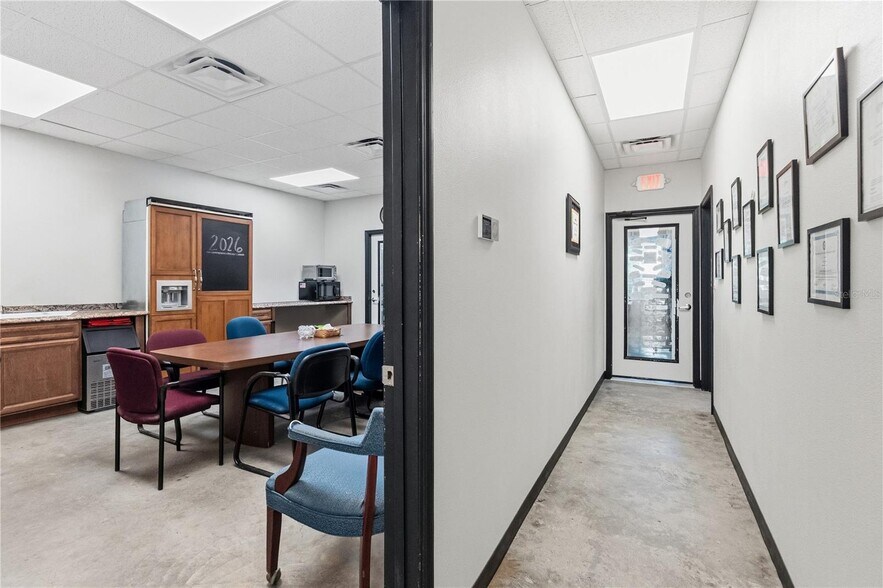 More Photos Of 15617 Old US Highway 441, Tavares Warehouse For Lease
