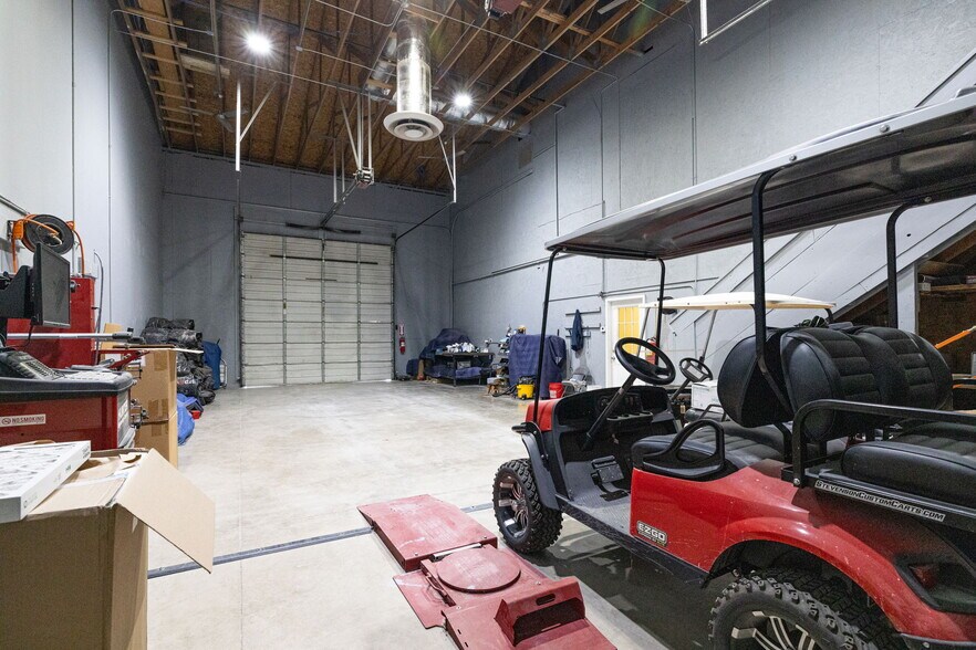 More Photos Of 1781 E Risser St, Kankakee Warehouse For Sale