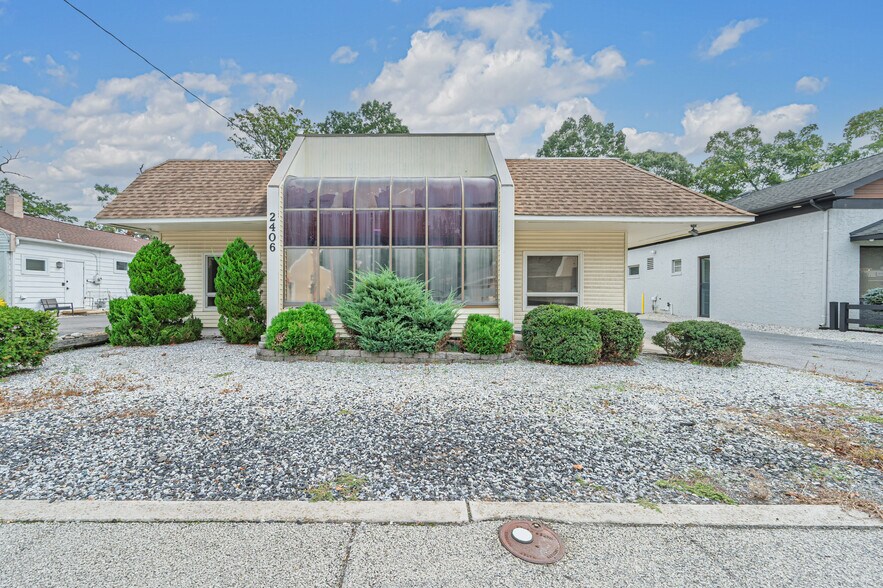 More Photos Of 2406 New Rd, Northfield Office For Sale