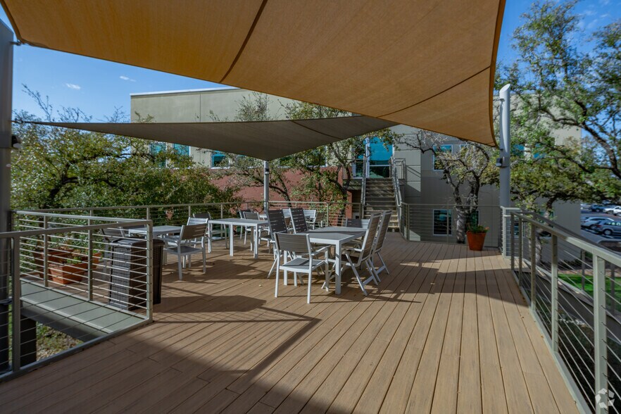 More Photos Of 2806 W Bitters Rd, San Antonio Office For Lease