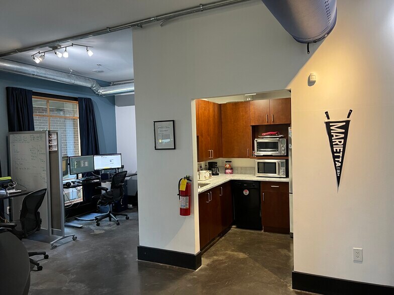 More Photos Of 319 Atlanta St, Marietta Office For Sale