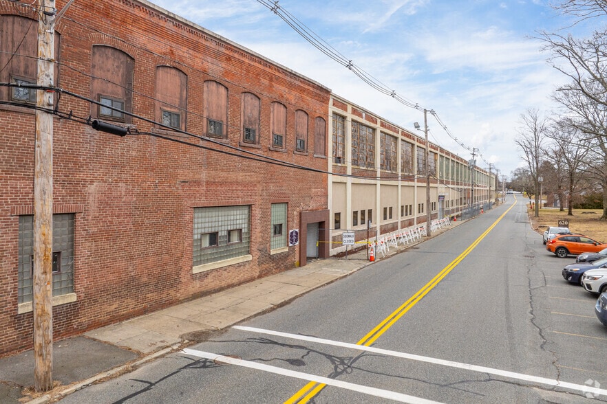 Primary Photo Of 620 Spring St, North Dighton Warehouse For Lease