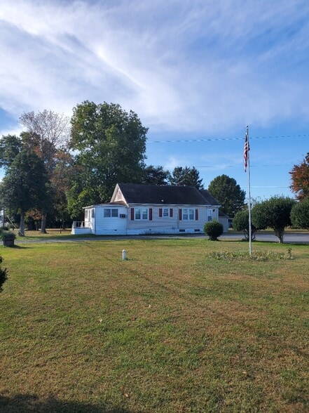 More Photos Of 12374 S DuPont Hwy, Felton Hotel For Sale