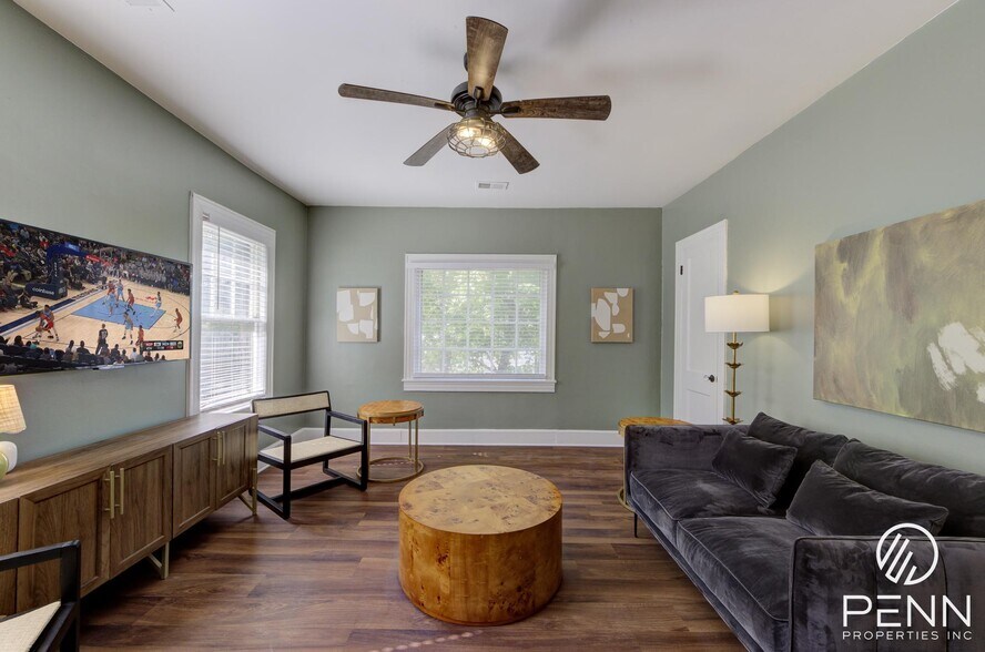 More Photos Of 2375 Forrest Ave, Memphis Apartments For Sale