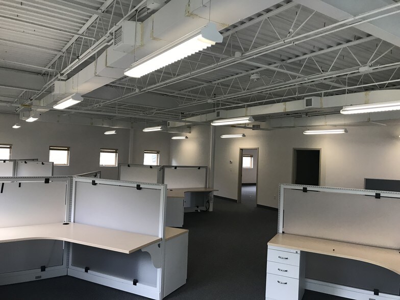 More Photos Of 113 Technology Dr, Brattleboro Office For Lease