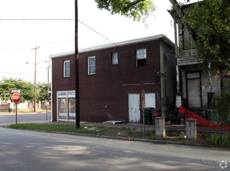 More Photos Of 922 Martin Luther King Jr Blvd, Savannah Storefront For Lease