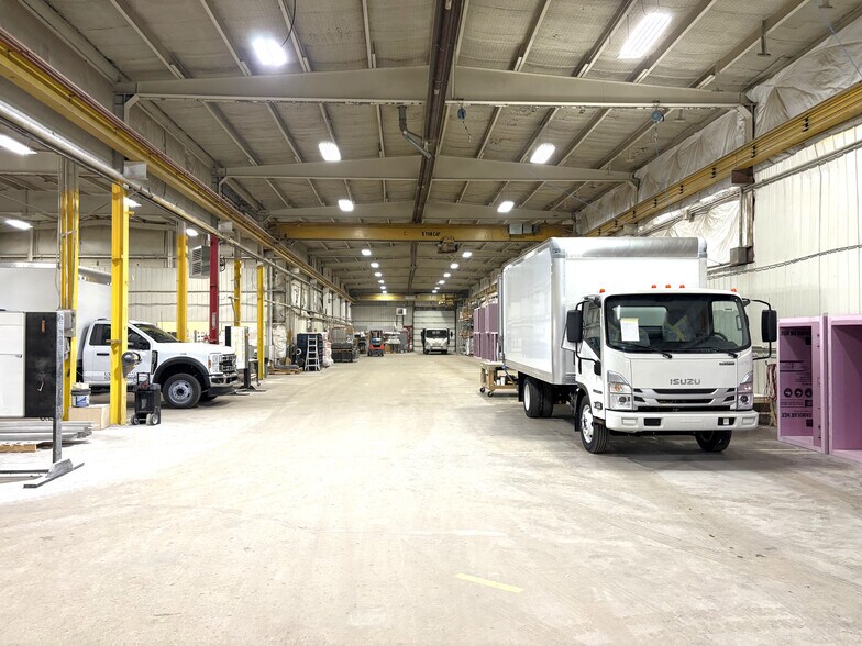 More Photos Of 1005 3rd St, Osceola Manufacturing For Sale