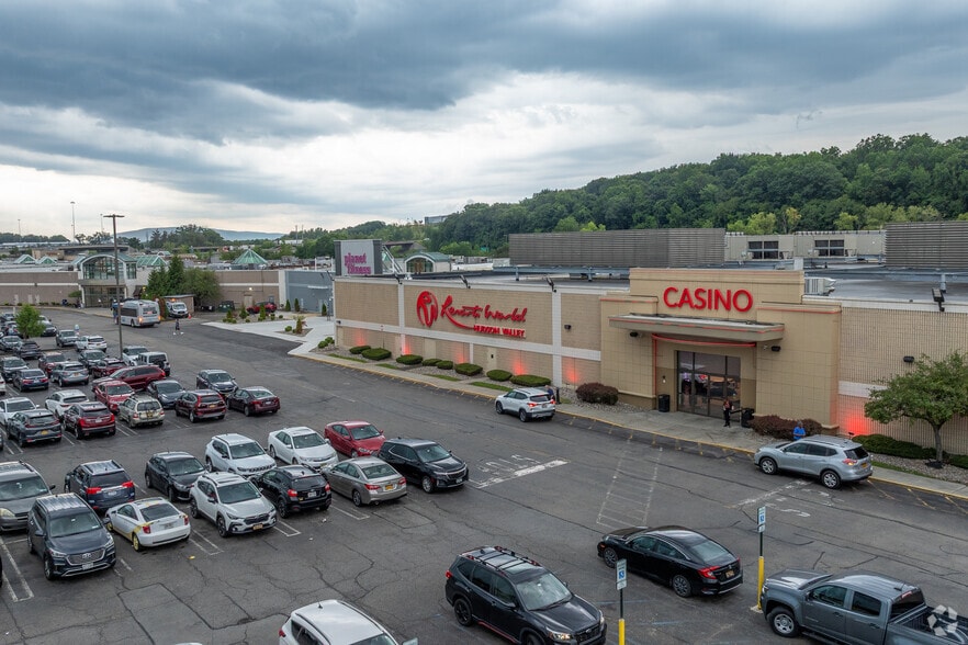 More Photos Of 1401 Route 300, Newburgh Unknown For Lease