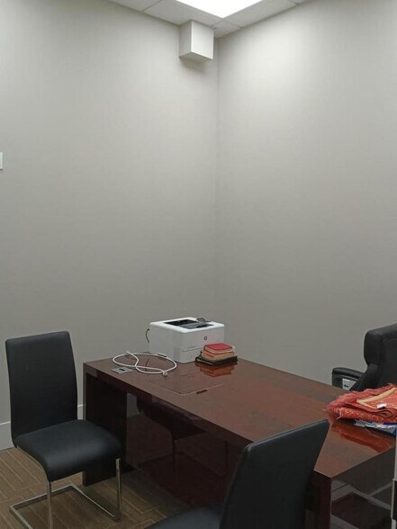 More Photos Of 5945 Peachtree Cors E, Peachtree Corners Flex For Sale