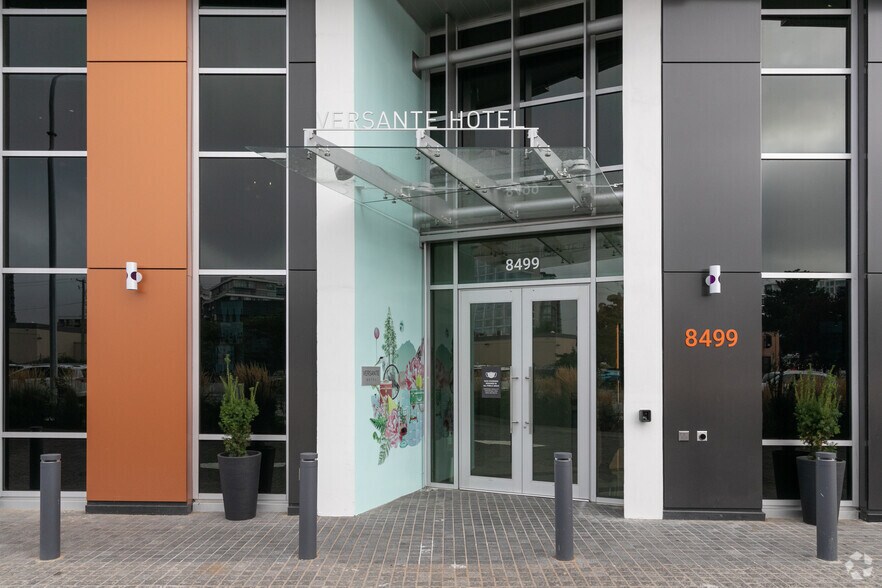 More Photos Of 8477 Bridgeport Rd, Richmond Office For Sale