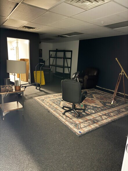 More Photos Of 1825 S East Bay Blvd, Provo Manufacturing For Lease