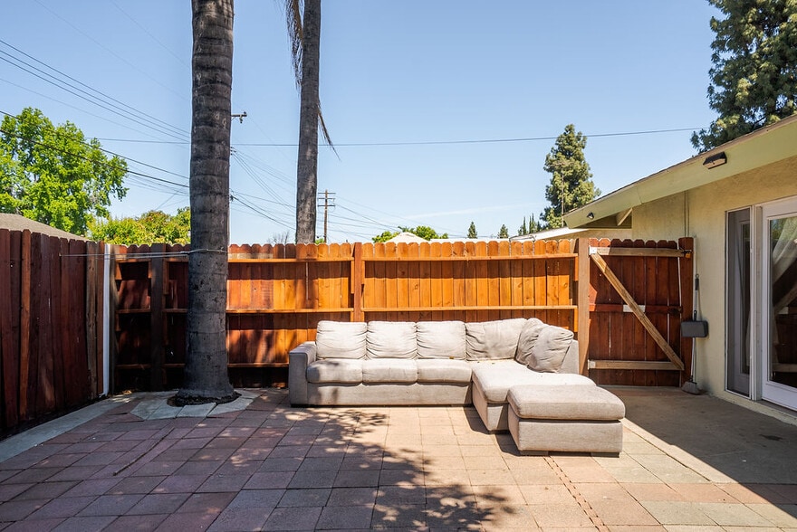More Photos Of 1845 Norval St, Pomona Multifamily For Sale