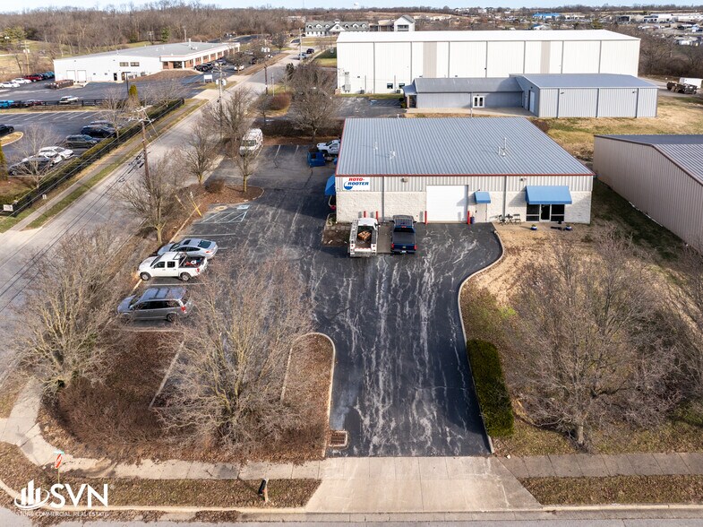 More Photos Of 101 Kemper Dr, Nicholasville Warehouse For Sale